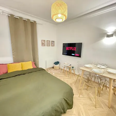 Paris-alesia Super 2 Pièces De 39m2 - Très Cosy Pour 1 - 5 Personnes Totalement Refait à Neuf -entire Luxurious And Warm -paris Alesia 14ème - Proche Aéroport Paris-orly - Parc Des Expositions Porte De Versailles Free Wifi Gratu Parigi