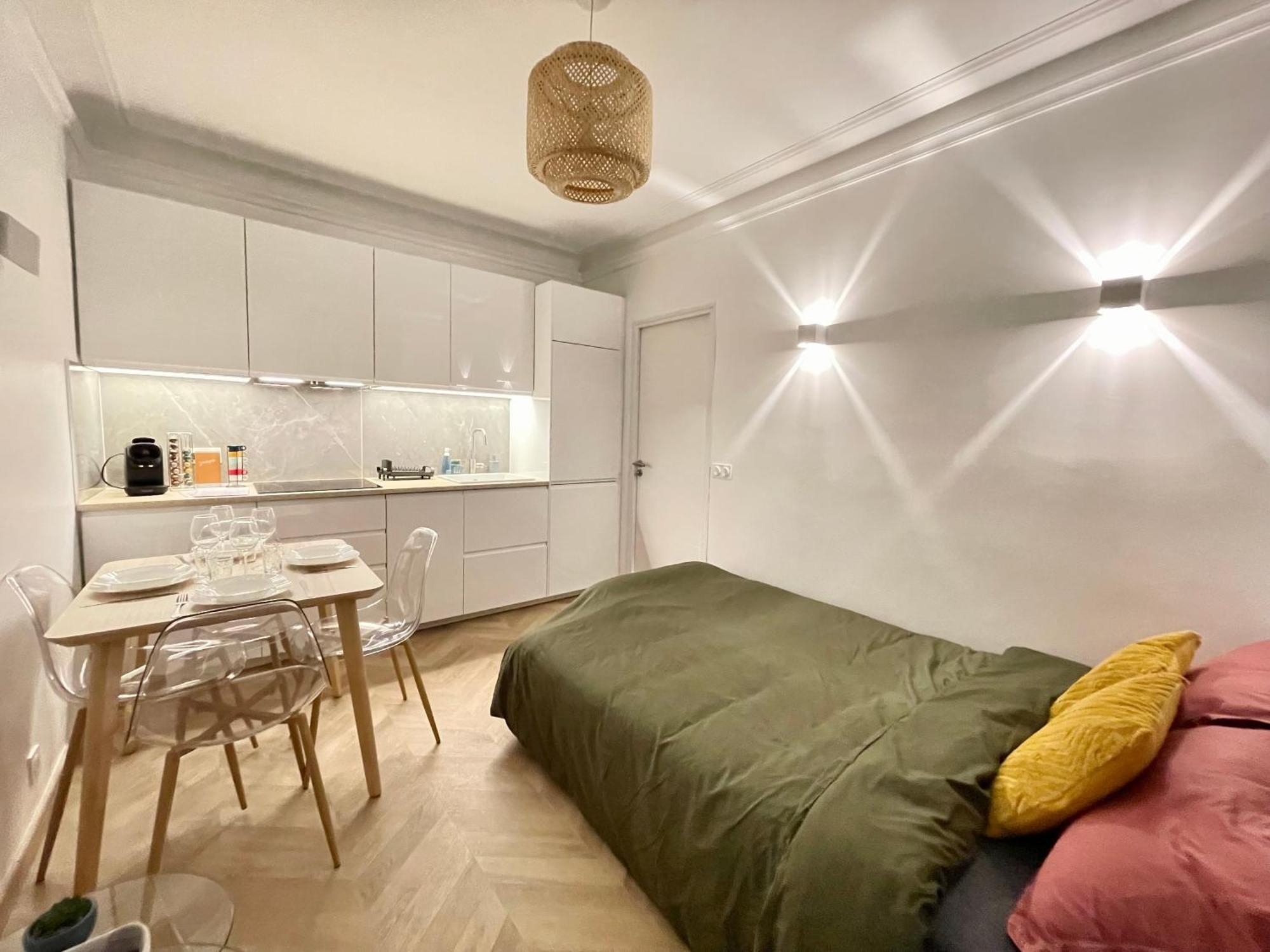 Paris-alesia Super 2 Pieces De 39m2 - Tres Cosy Pour 1 - 5 Personnes Totalement Refait A Neuf -entire Luxurious And Warm -paris Alesia 14eme - Proche Aeroport Paris-orly - Parc Des Expositions Porte De Versailles Free Wifi Gratu Appartamento Parigi