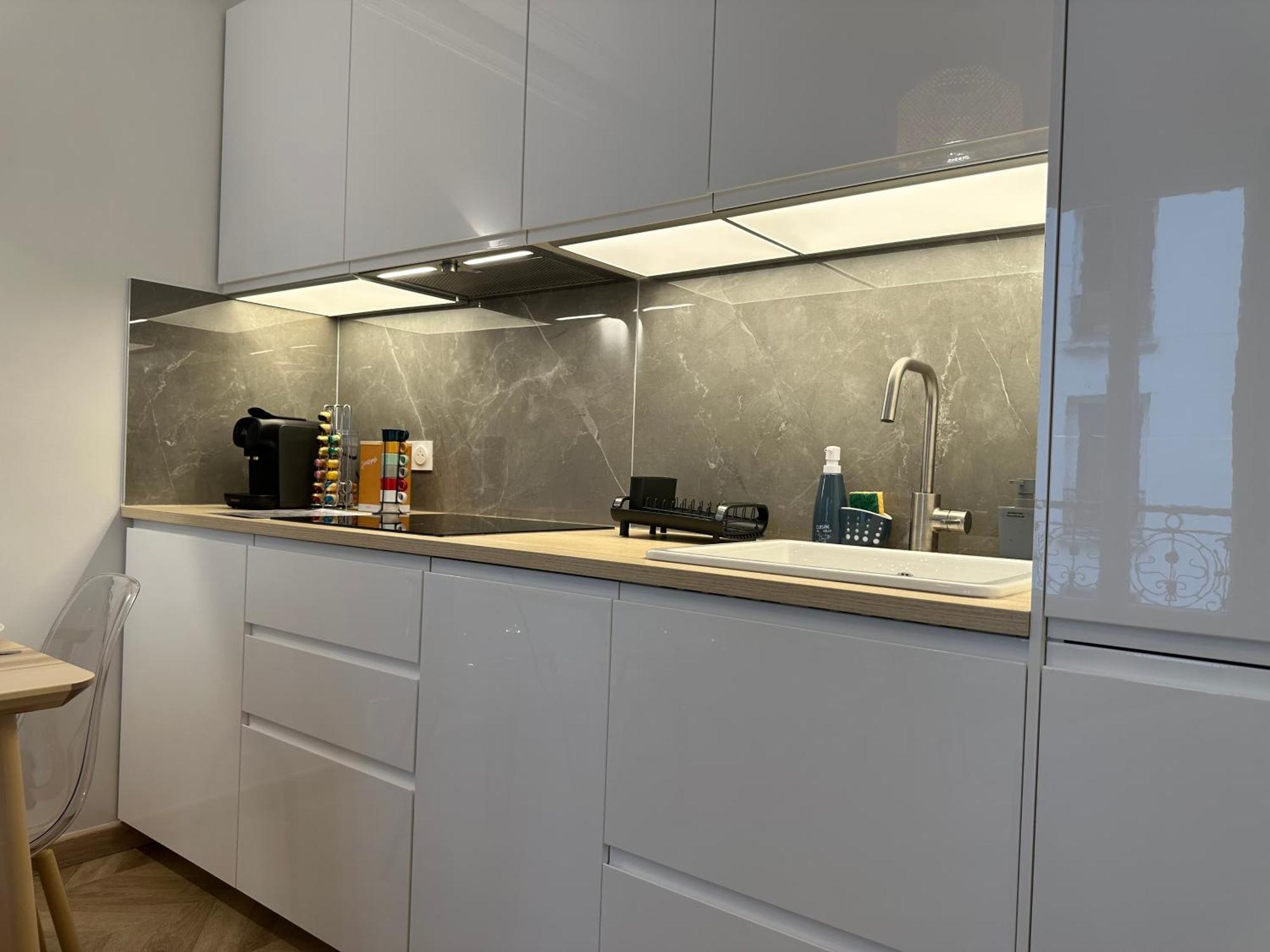 Paris-alesia Super 2 Pieces De 39m2 - Tres Cosy Pour 1 - 5 Personnes Totalement Refait A Neuf -entire Luxurious And Warm -paris Alesia 14eme - Proche Aeroport Paris-orly - Parc Des Expositions Porte De Versailles Free Wifi Gratu Appartamento