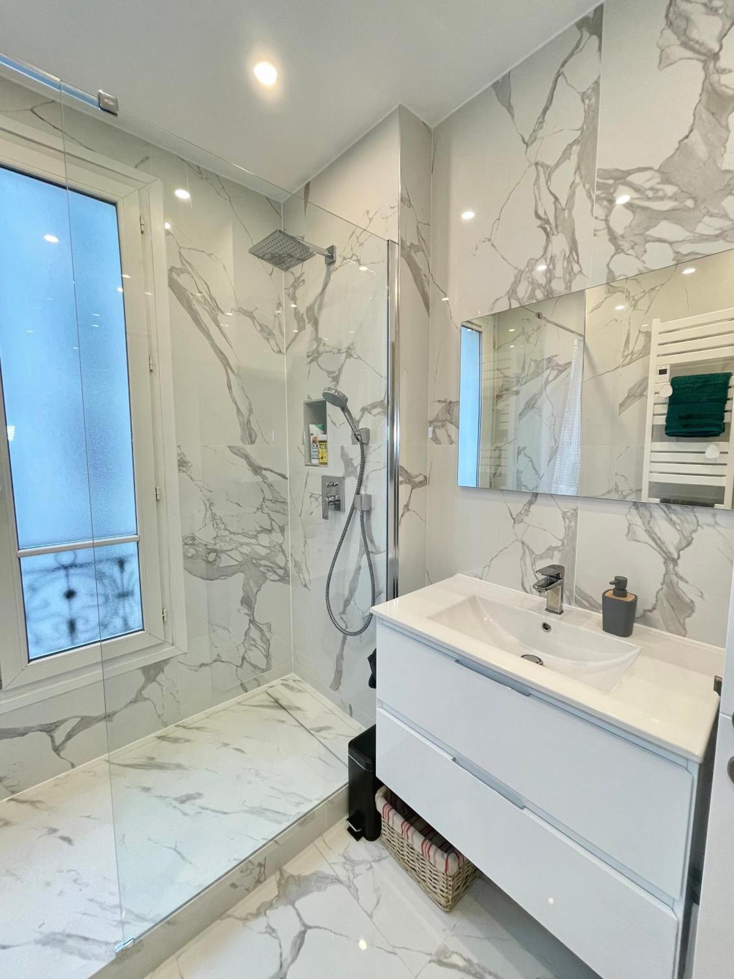 Paris-alesia Super 2 Pieces De 39m2 - Tres Cosy Pour 1 - 5 Personnes Totalement Refait A Neuf -entire Luxurious And Warm -paris Alesia 14eme - Proche Aeroport Paris-orly - Parc Des Expositions Porte De Versailles Free Wifi Gratu Appartamento