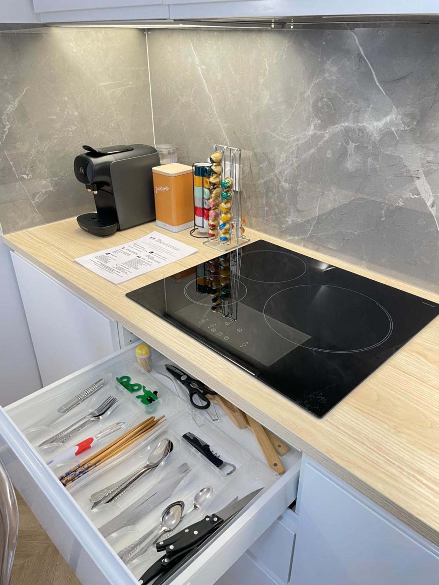 Paris-alesia Super 2 Pieces De 39m2 - Tres Cosy Pour 1 - 5 Personnes Totalement Refait A Neuf -entire Luxurious And Warm -paris Alesia 14eme - Proche Aeroport Paris-orly - Parc Des Expositions Porte De Versailles Free Wifi Gratu Appartamento *